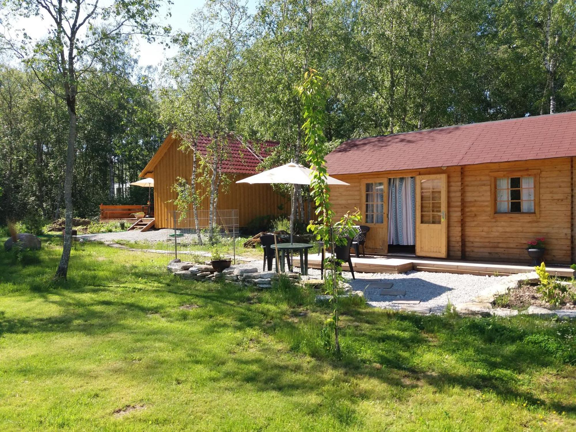 Hueueru Puhkemajad Guest House Huuru Exterior foto