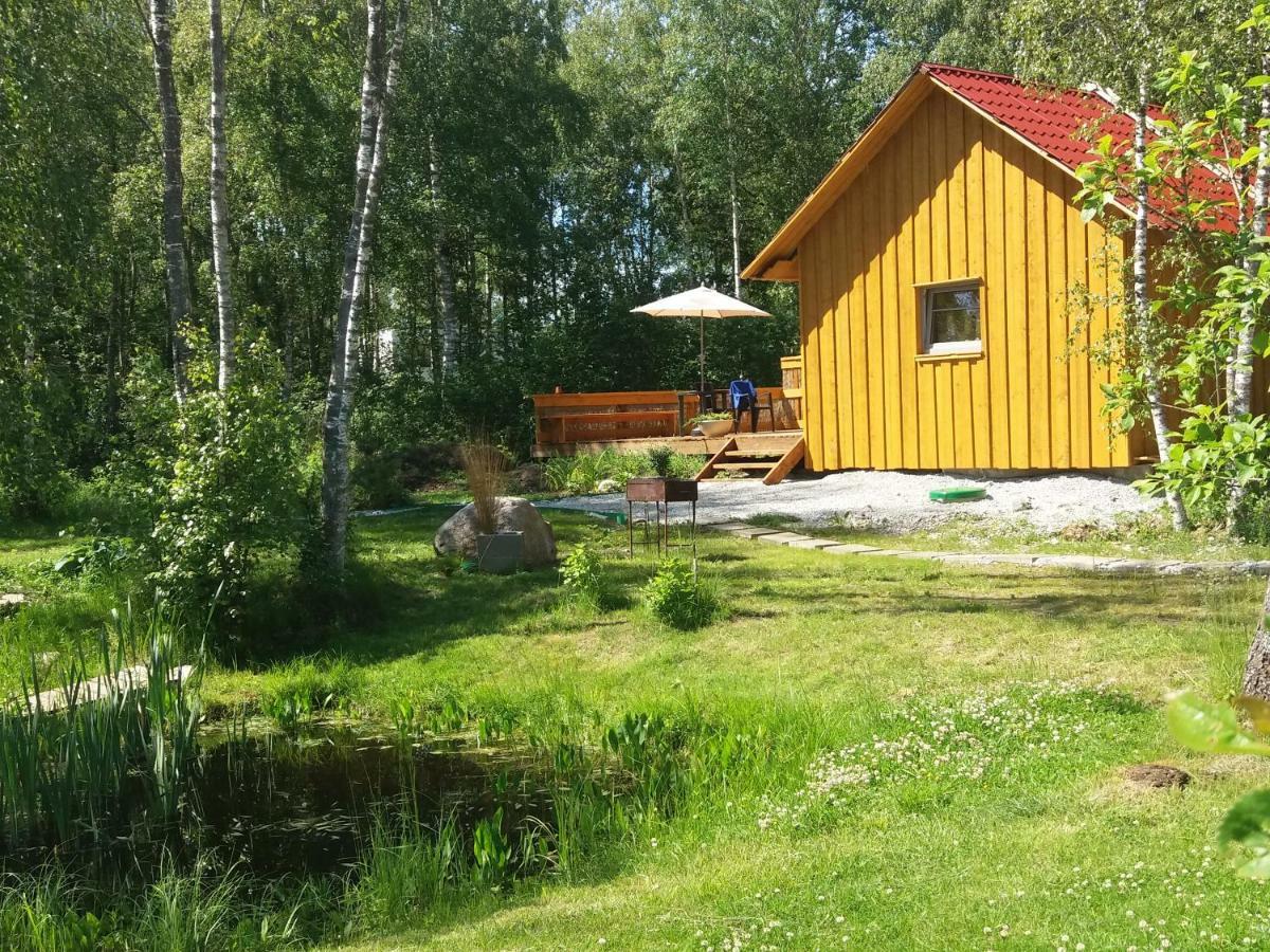 Hueueru Puhkemajad Guest House Huuru Exterior foto